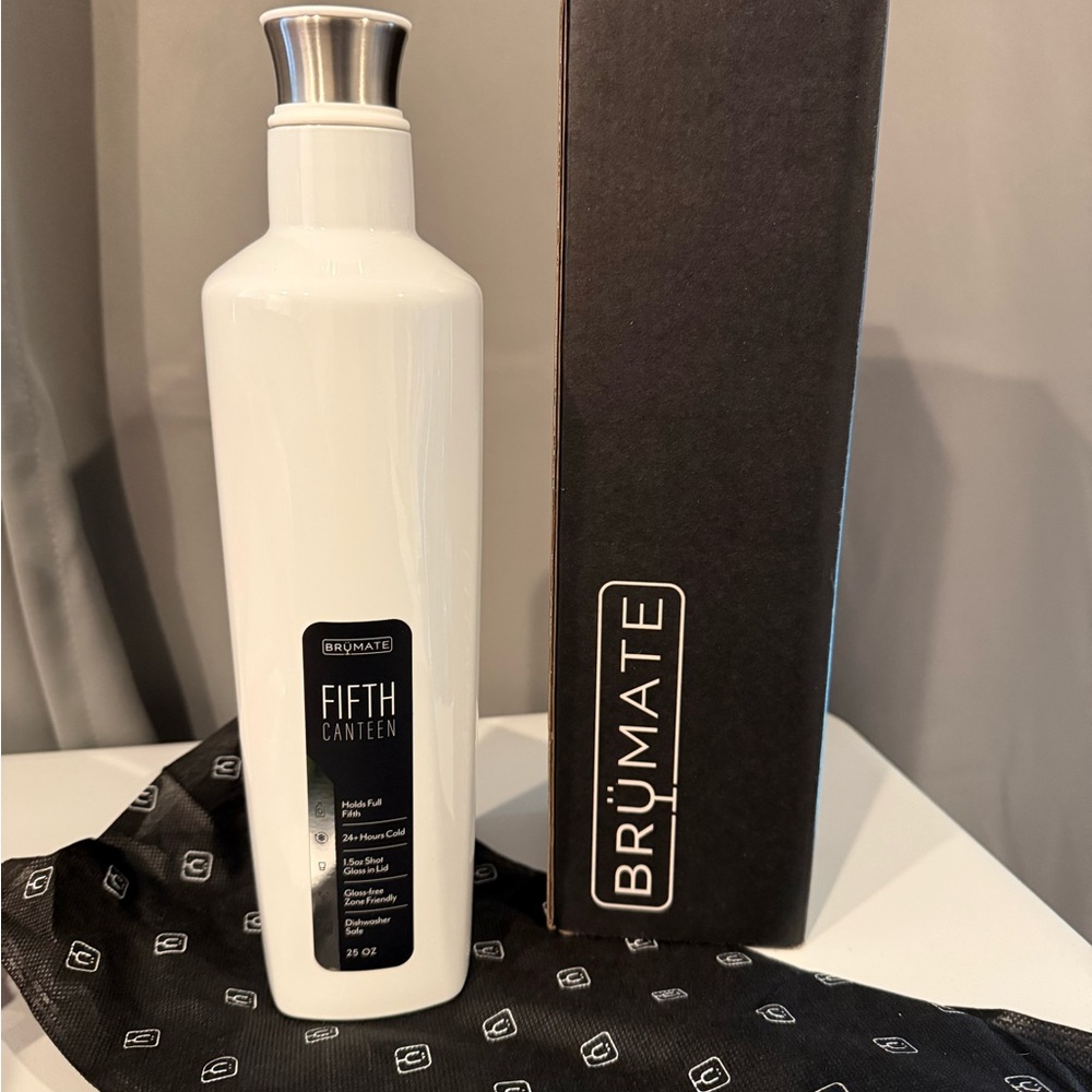 NWT BrüMate Fifth Canteen Glossy White 25oz Insulated Bottle
